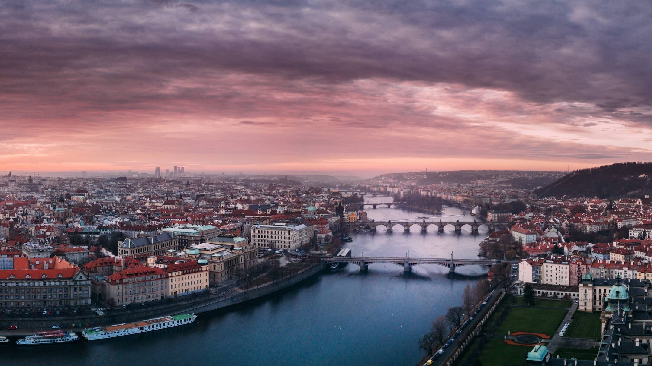 Praha z dronu